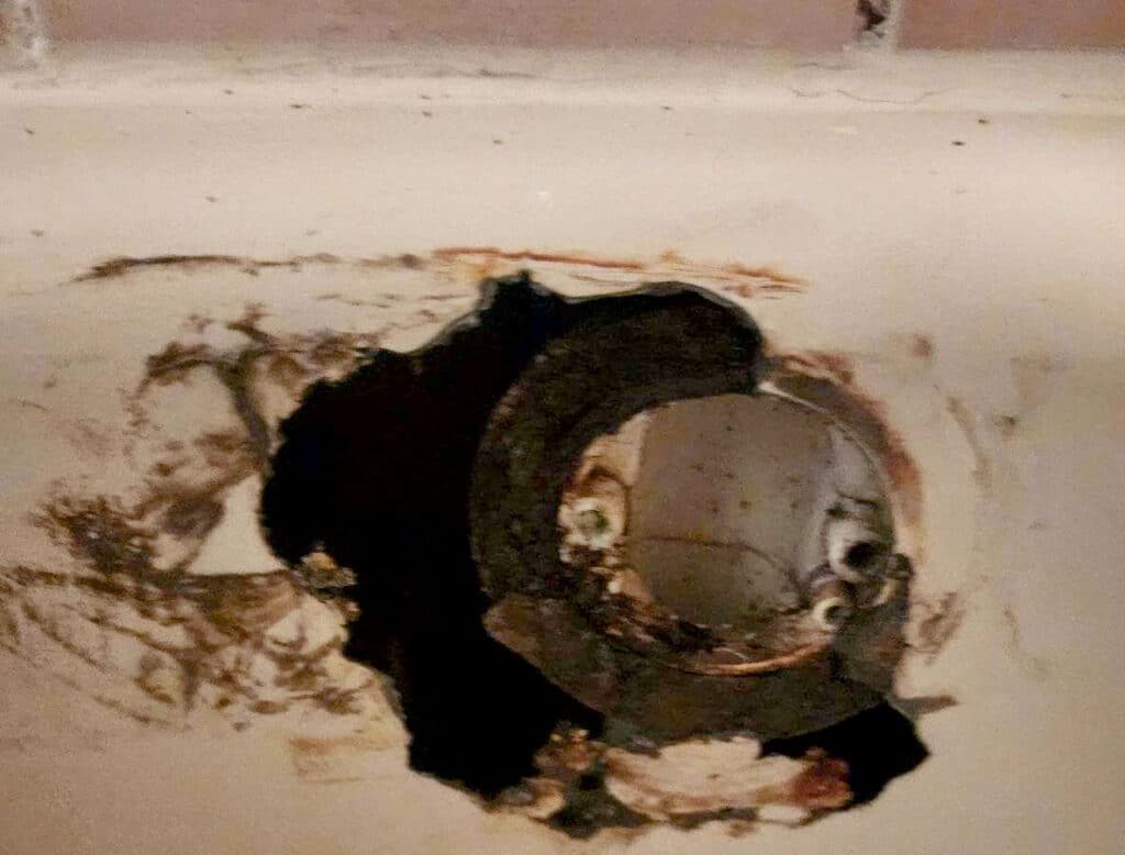 major tub repairs